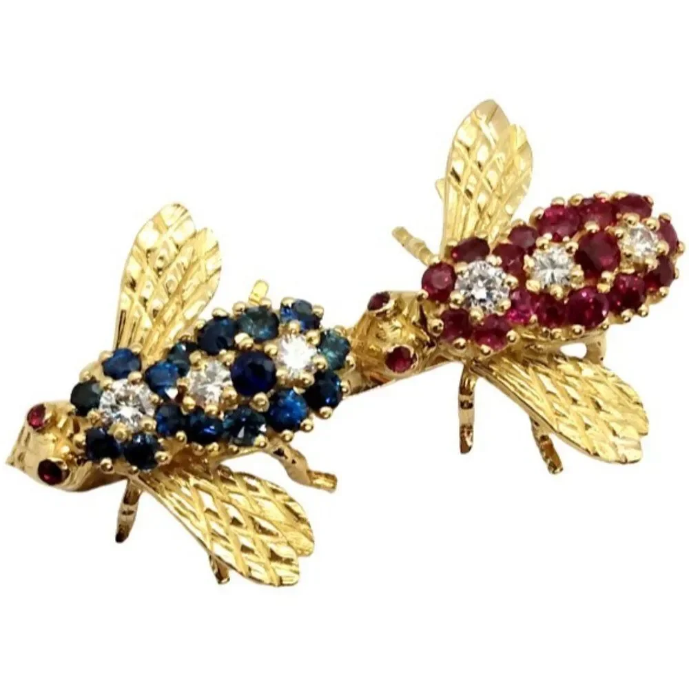 Elegant Vintage Diamond Ruby Sapphire 18K Gold Double Bee Brooch Pin Retro